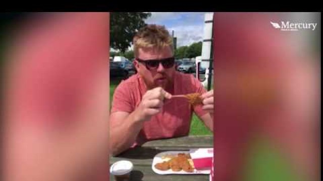 'KFC superfan \'corrects\' fast food chain\'s adverts with amazing new way to eat chicken wings'