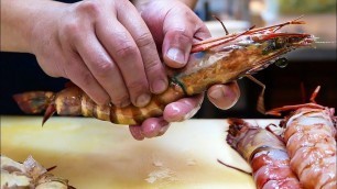 'Japanese Street Food - GIANT TIGER SHRIMP Spicy Chili Prawns Japan Seafood'