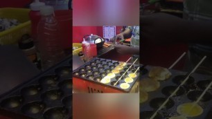 'Madurai street food / kaadai mutai fry / street food / theppakulam street food #streetfood'