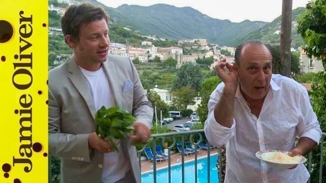 'Jamie Oliver and Gennaro - How To Cook Mushroom Risotto'